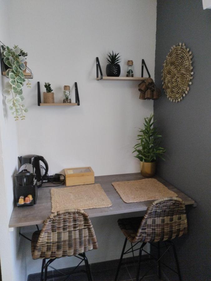 Studio Balzac Apartment Villeurbanne Bagian luar foto