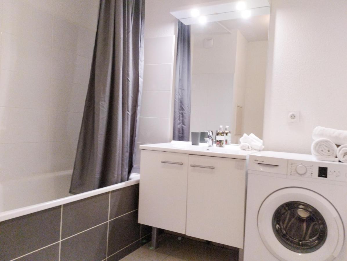 Studio Balzac Apartment Villeurbanne Bagian luar foto
